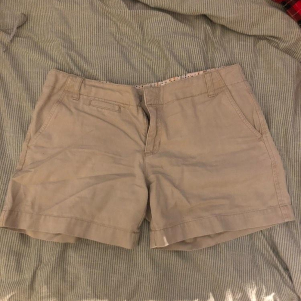 Old Navy khaki shorts